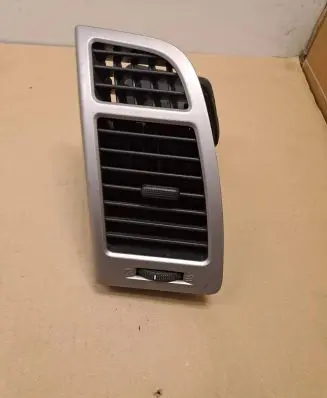 Hyundai i20 (PB PBT) Dashboard side air vent grill/cover trim 974601J000