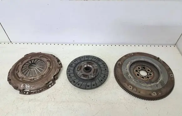 Toyota Avensis T250 Clutch set kit 