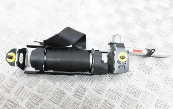 Volvo V50 Front seatbelt