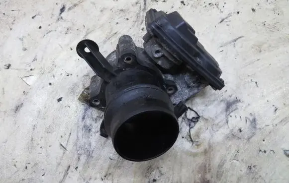 Mini Cooper Countryman R60 Throttle valve 7810752