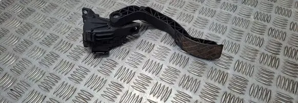 Volkswagen PASSAT B5.5 Accelerator throttle pedal 6PV00837603 8D1721523J