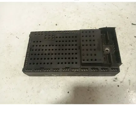 Volvo S60 Fuse box set 8645411 8645410
