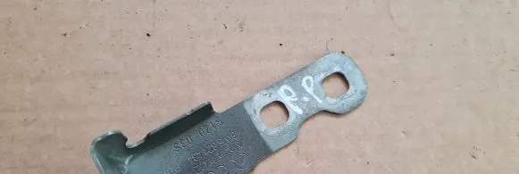 Fender mounting bracket