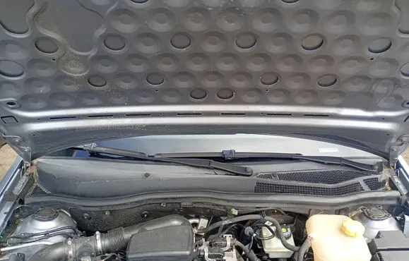 Opel Astra H Front wiper linkage