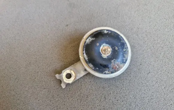 Mitsubishi L200 Horn signal