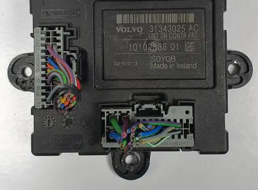 Volvo V70 Door control unit/module 31343025