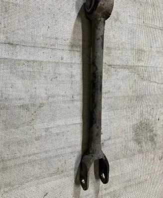 Renault Latitude (L70) Rear control arm