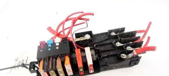Mercedes-Benz R W251 Fuse box set 2115452601 013948411