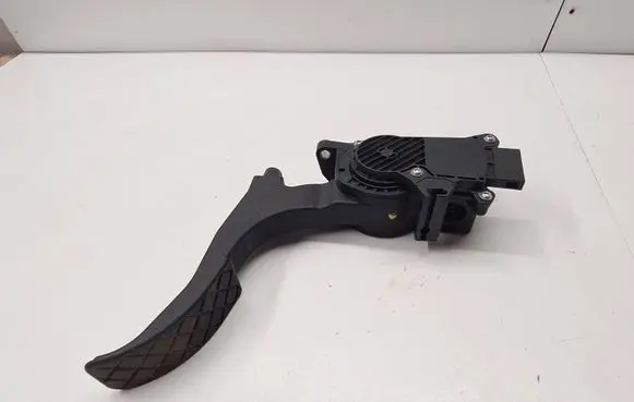Skoda Fabia Mk1 (6Y) Accelerator throttle pedal 6Q1721503H 789204380 0280755055