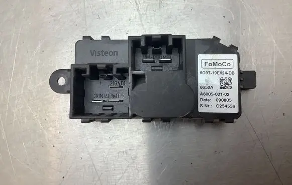 Ford Galaxy Heater blower fan relay 6G9T19E624DB 6652A A600500102
