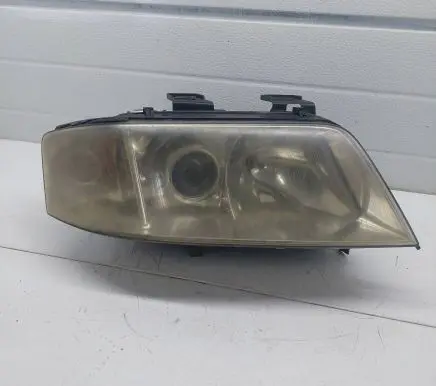 Audi A6 S6 C5 4B Headlight/headlamp dust cover 14846800