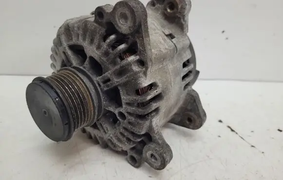 Volkswagen Caddy Generator/alternator 06F903023C 2542695F