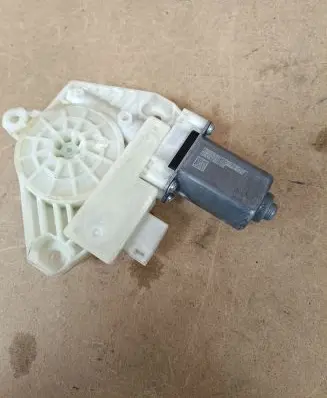 Mercedes-Benz GLC X253 C253 Rear door window regulator motor A2139069901