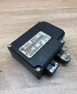 Audi A8 S8 D3 4E Battery control module 4E0915181 4E0910181 0199000006