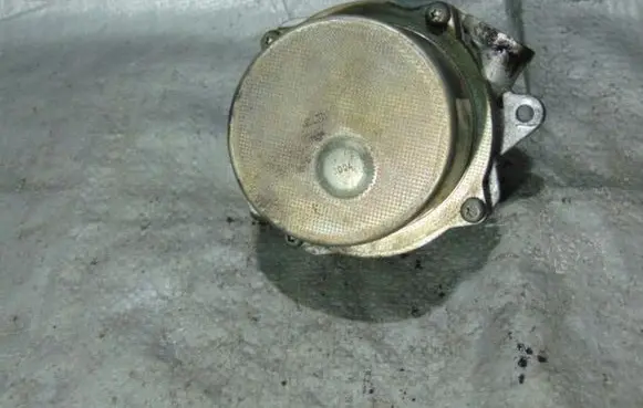 Audi A6 S6 C6 4F Vacuum pump 057145100L