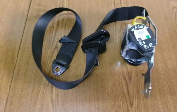 Suzuki Wagon R+ Front seatbelt 8492083E1 10429040