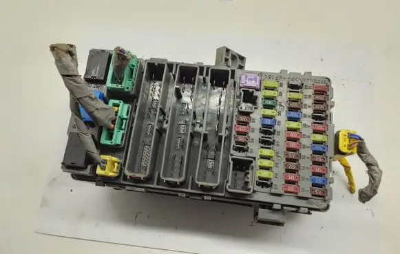 Honda Civic Fuse module 34191LE 1LE0EBDW 060621