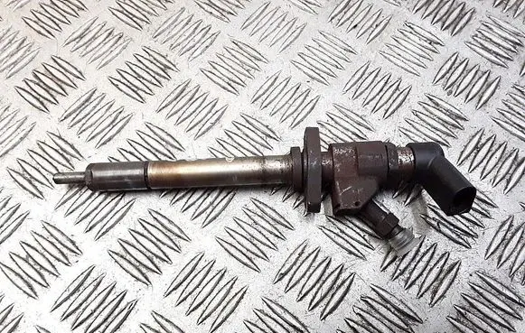 Volvo V50 Fuel injector 9647247280
