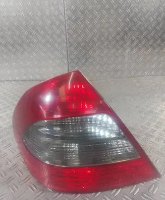 Mercedes-Benz E W211 Rear/tail lights A2118202364 334507