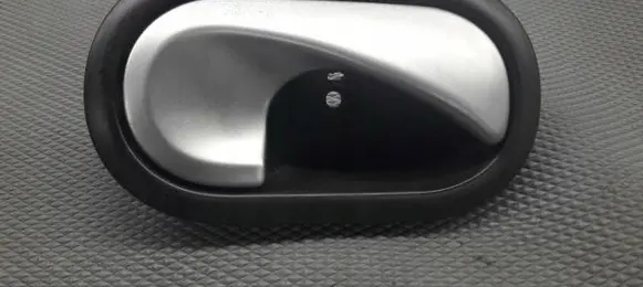 Renault Twingo II Rear door exterior handle