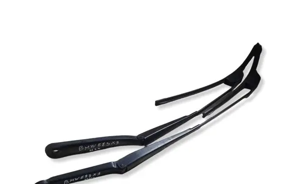 BMW X3 E83 Front wiper blade arm 7051668