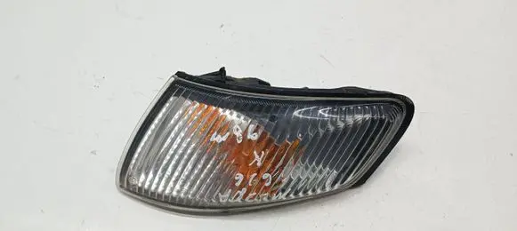 Mazda 626 Front indicator light 21061822