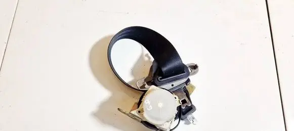 Rear seatbelt