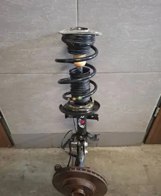 Renault Clio IV Front wheel hub spindle knuckle