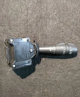 Renault Captur Wiper turn signal indicator stalk/switch 130618 255673202R E114752831