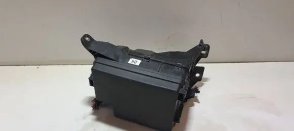 Toyota RAV 4 (XA40) Fuse box set 75903W