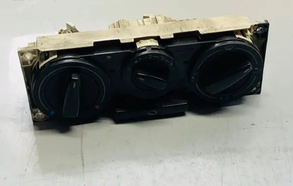 Volkswagen Transporter - Caravelle T4 Climate control unit 7D1819045L