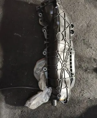 Porsche Cayenne (9Y0 9Y3) Intake manifold 06m133268j