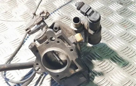 Renault Espace III Throttle valve 599623