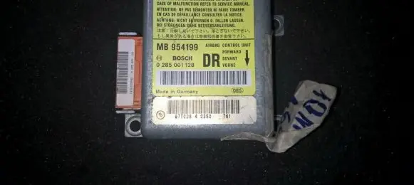 Mitsubishi Carisma Airbag control unit/module mr954199 0285001128