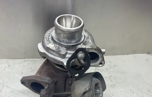 Opel Insignia A Turbo 55581460