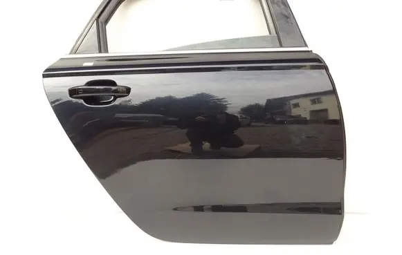 Rear door