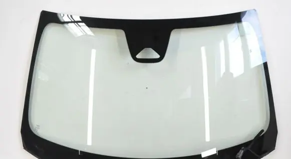 Volvo V60 Front windscreen/windshield window 32368962