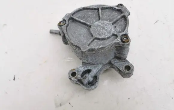 Ford C-MAX I Vacuum pump