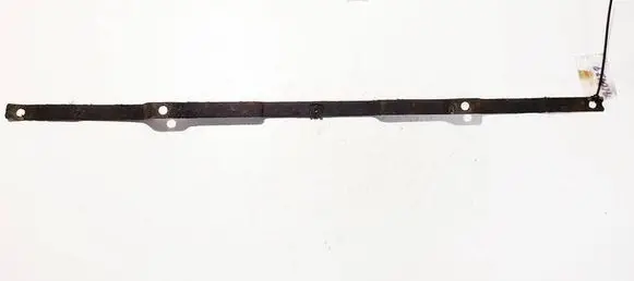 Volkswagen PASSAT B5.5 Engine mounting bracket