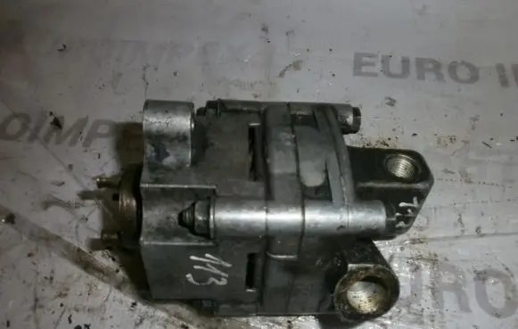 Alfa Romeo 164 Power steering pump 7681955254