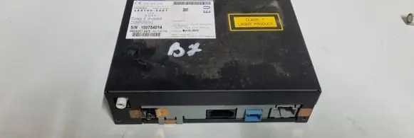 Jaguar XF X250 Navigation unit CD/DVD player AW8310E887CB DNNS019 100754014