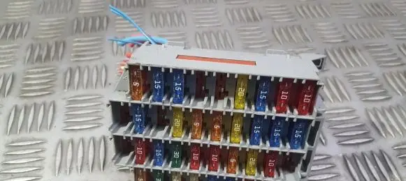 Volvo V70 Fuse box set 9162439