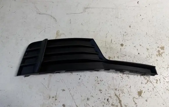 Audi A3 S3 8V Front fog light trim/grill 