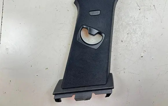 BMW 4 F32 F33 (B) pillar trim (top) 7311216