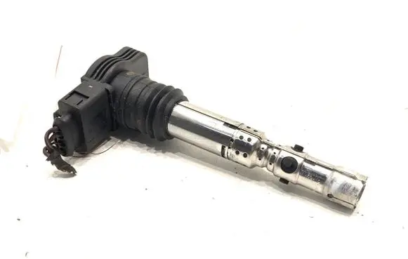 High voltage ignition coil