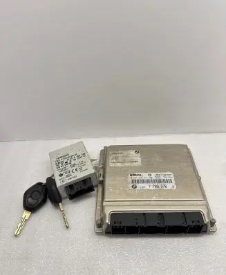 BMW 5 E39 Engine ECU kit and lock set 7789376 0281010314