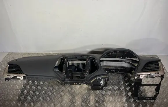 Jeep Cherokee Dashboard