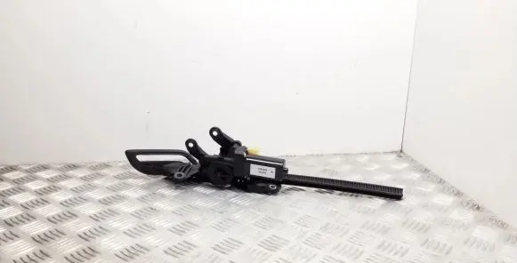 Audi A5 8T 8F Seat belt adjustment motor 8F0857760 8F0859762