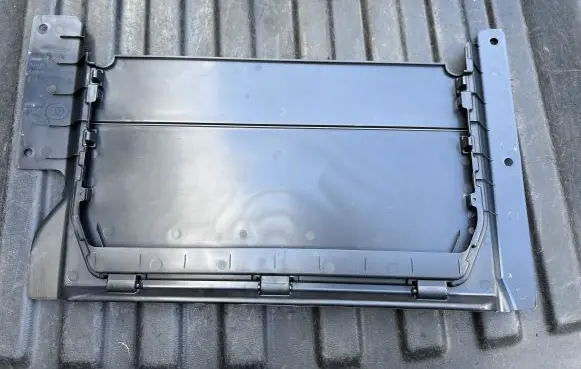 Porsche Macan (95B) Battery box tray cover/lid 95B863565E 95B010004A