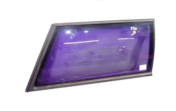 Volkswagen PASSAT B5 Rear side window